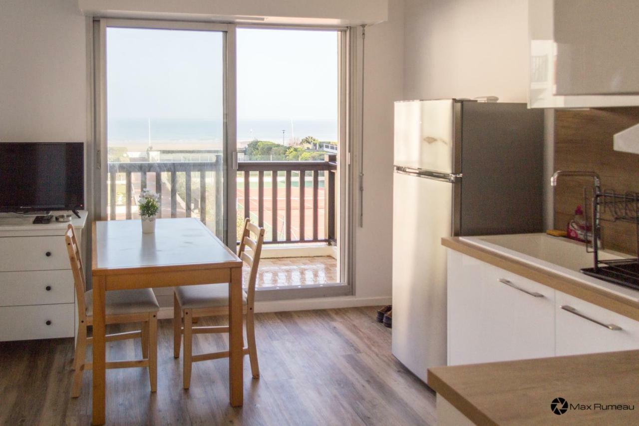 Studio Moderne Acces Plage, Piscine Et Tennis Cabourg Luaran gambar